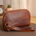 Curved handbag | Brown